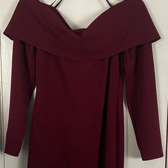 Dress - Picture 1 of 3